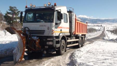 Imagen La Diputación tiene preparadas doce máquinas para afrontar una posible nueva nevada